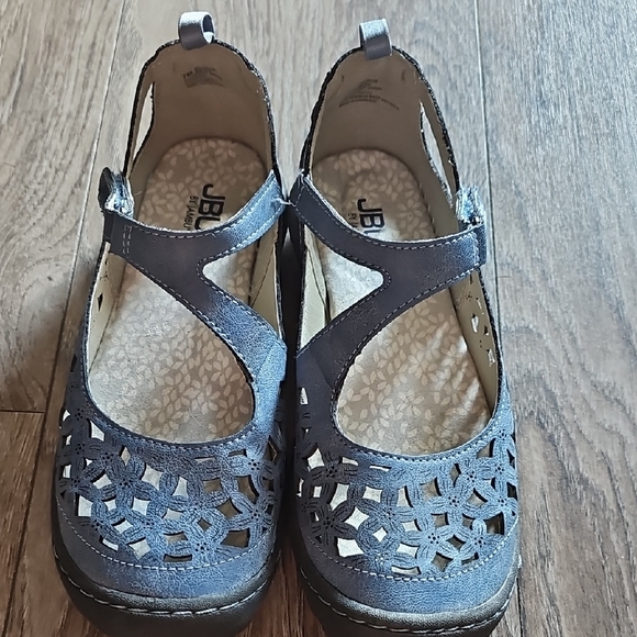 JBU Sandals - Picture 2 of 8